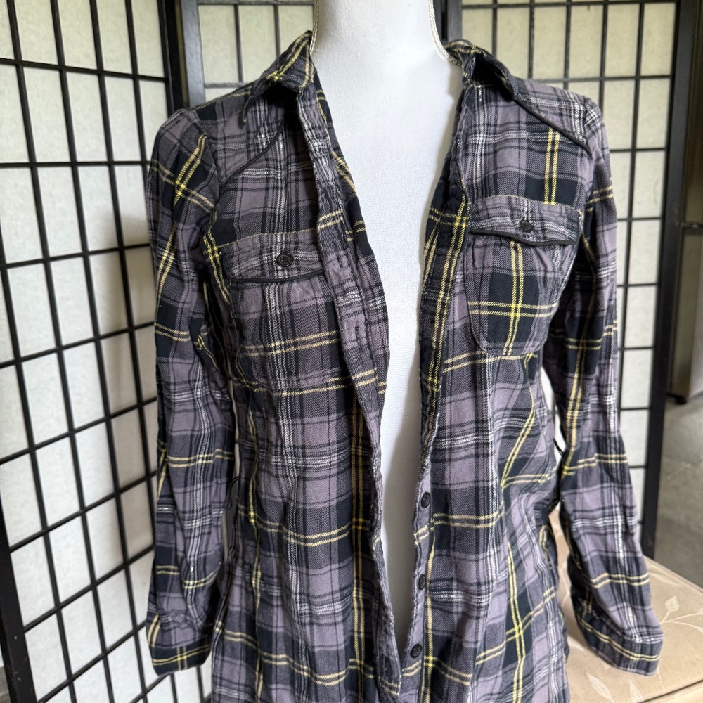 Flannel Women's Medium Button Down Gray and Yellow Millennium